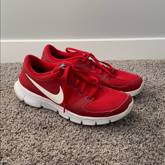 Nike shoes - Picture 1 of 1